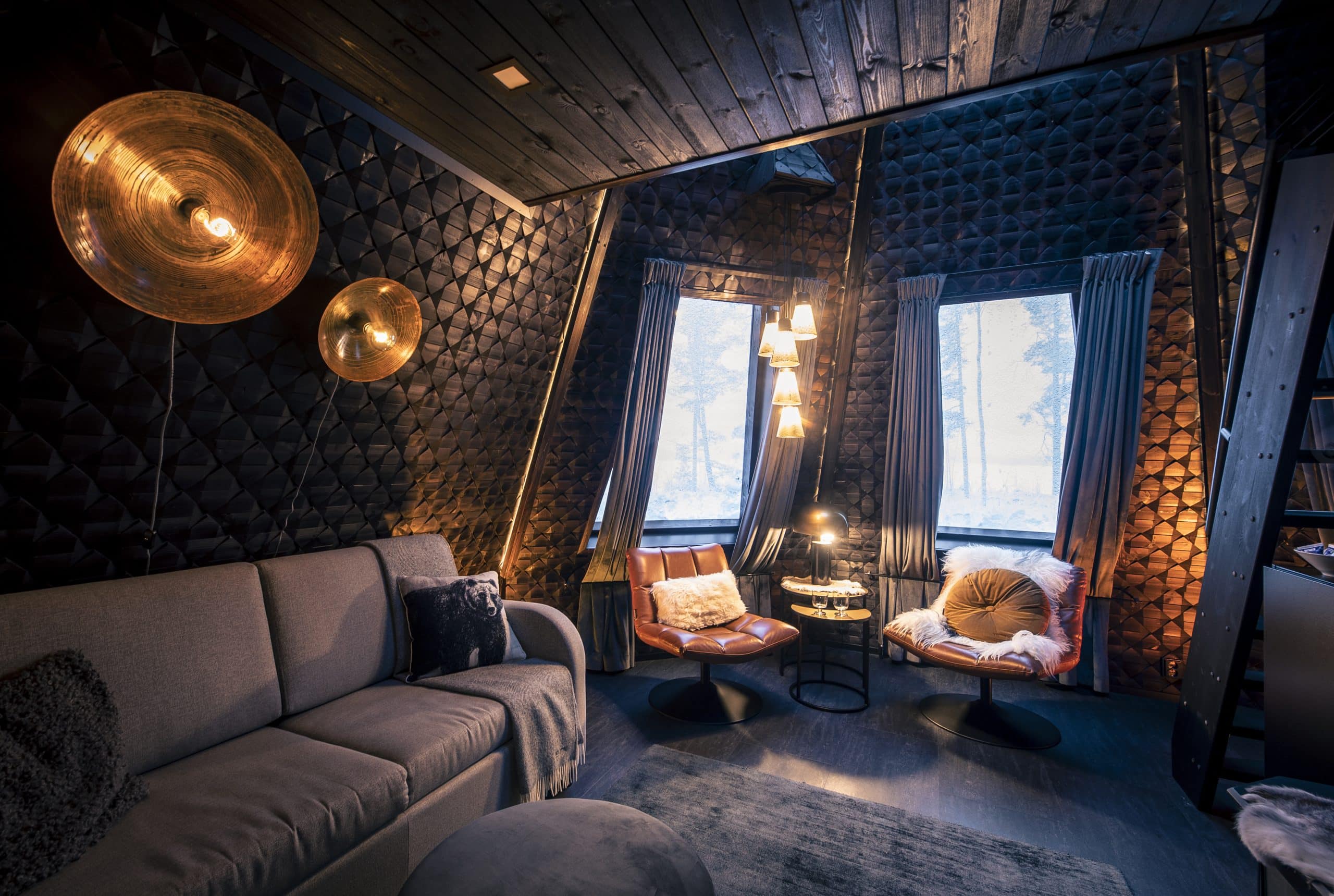 Komsio Glass Igloo Suite