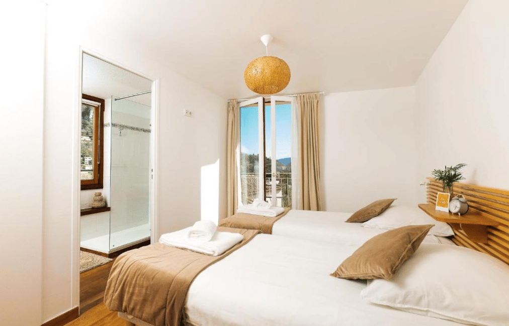 Twin Room with Sea View and Balcony 