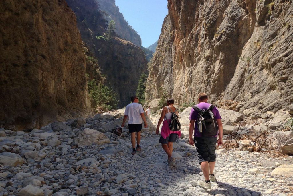 People walking through samaria gorge