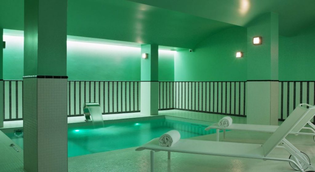swimming pool in a hotel in paris