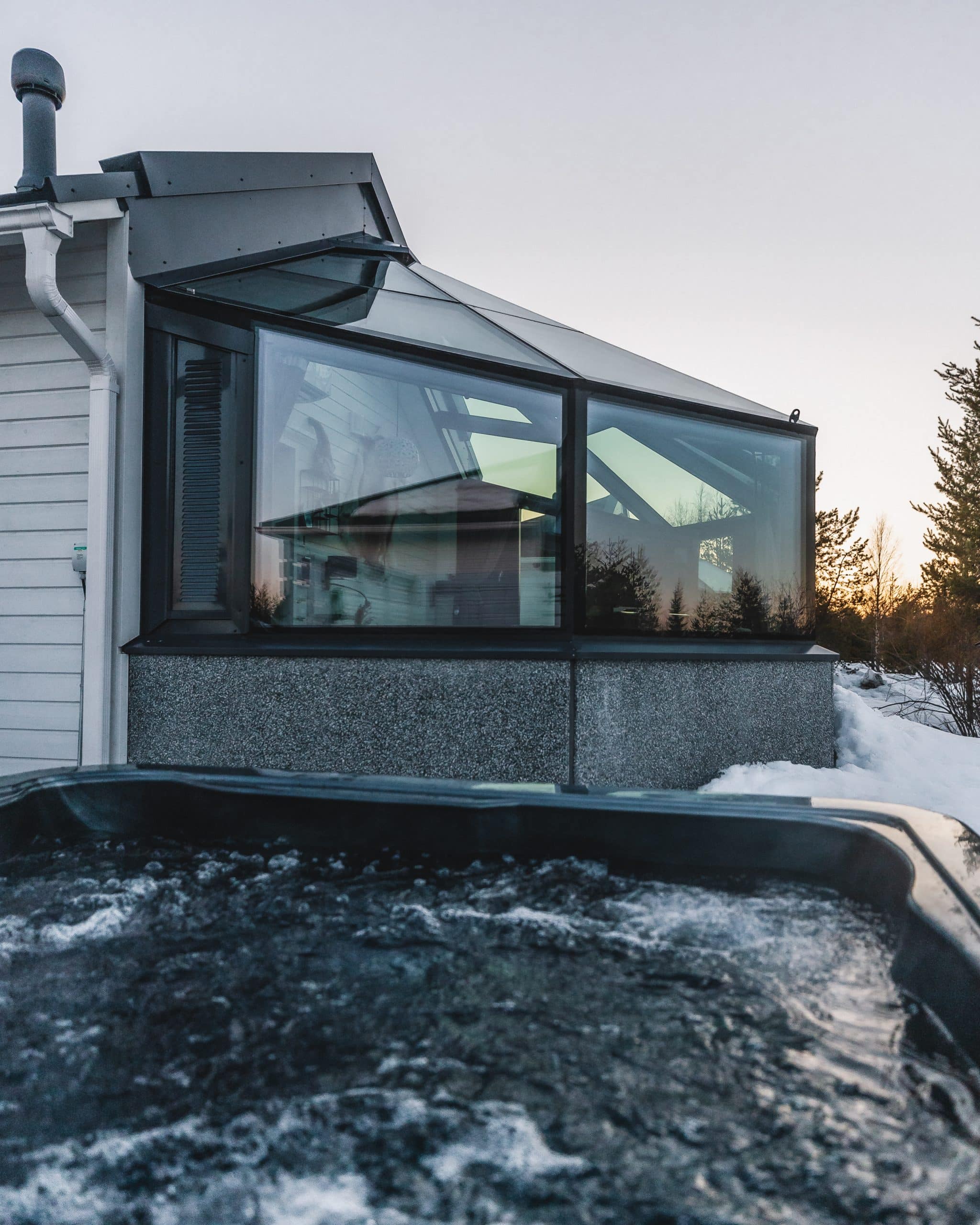 Premium Igloo with Hot Tub