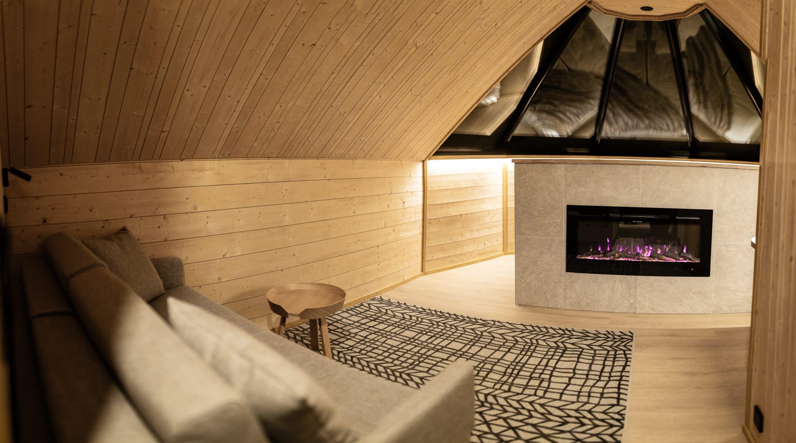 Aurora Cabin Igloo