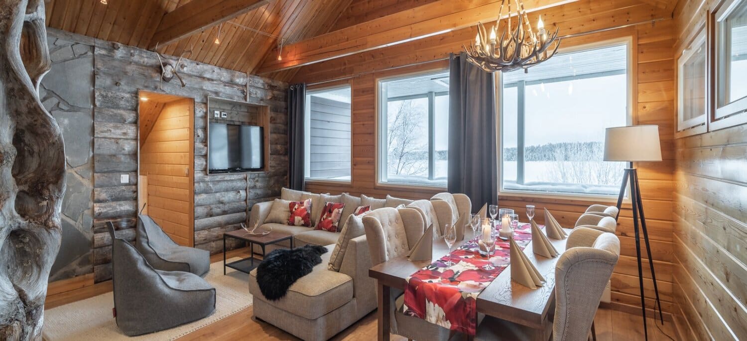 Aurora Lakeside Villa