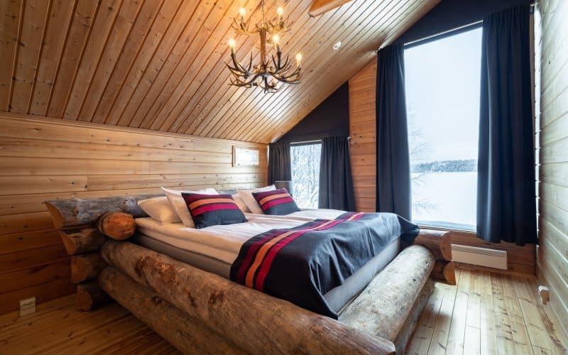 Aurora Lakeside Villa