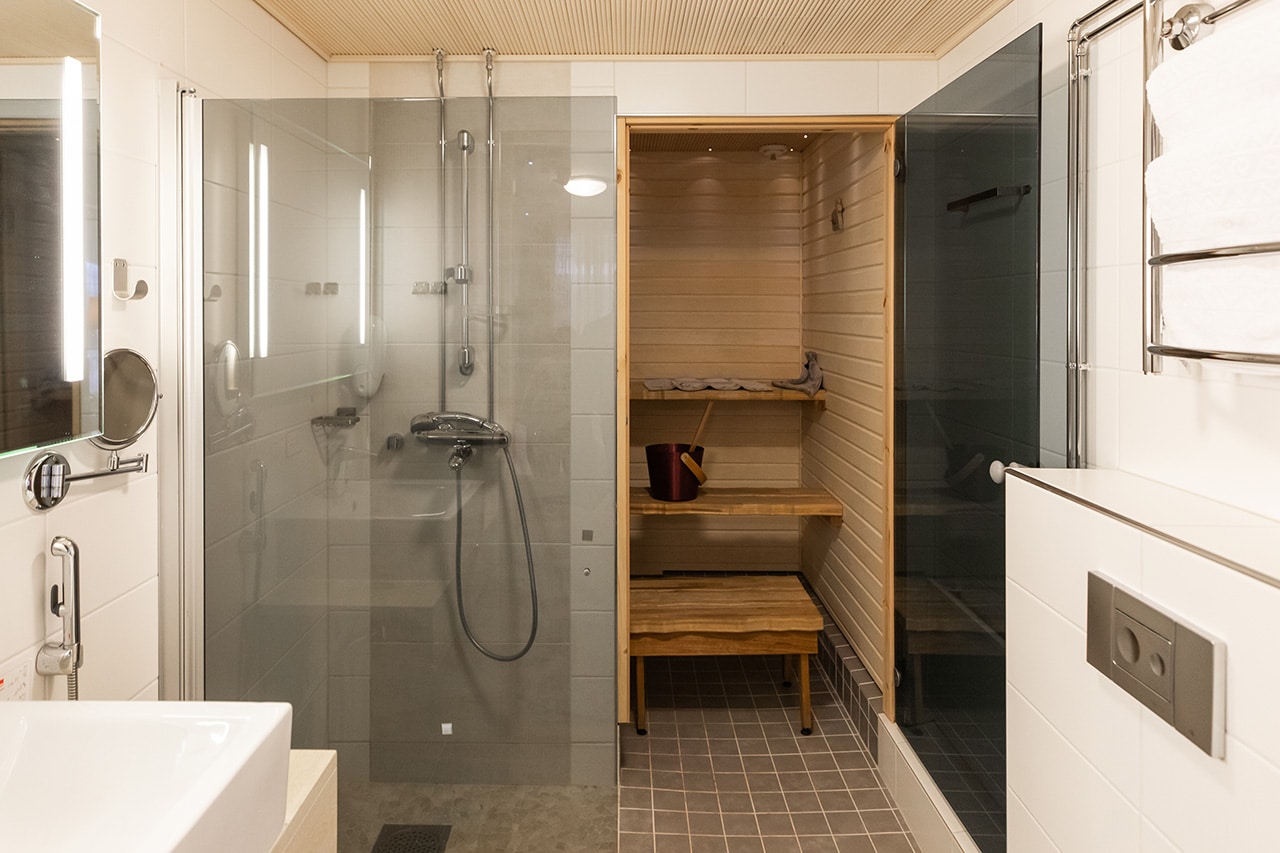 Suite with Sauna