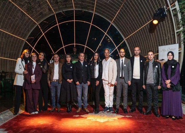 Zaineb and team image