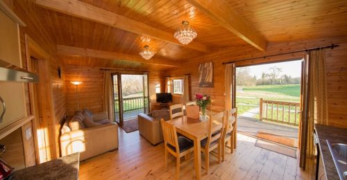 Otters Bank Log Cabin With a Private Hot Tub image