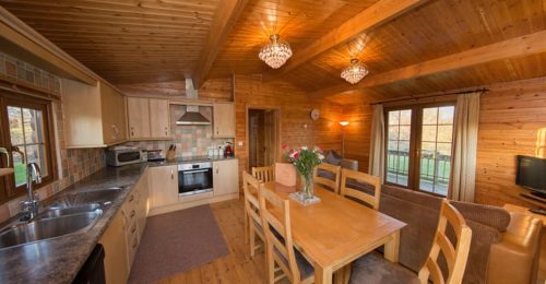 Kingfisher Log Cabin With Private Hot Tub image