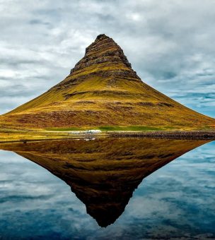 What is the best time of year to visit Iceland? image