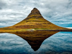 What is the best time of year to visit Iceland? image