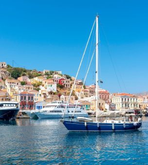 When to go Island Hopping in Greece image