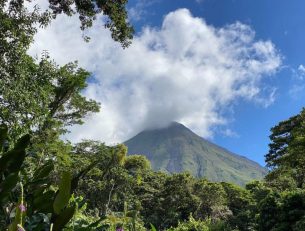 Best Time to Visit Costa Rica image