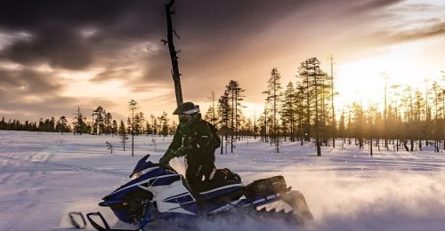 3 Night Aurora Adventure in a Lakeside Suite in Pyhä image