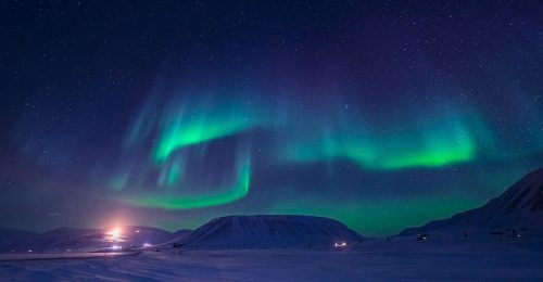 Northern Lights Svalbard Escape image